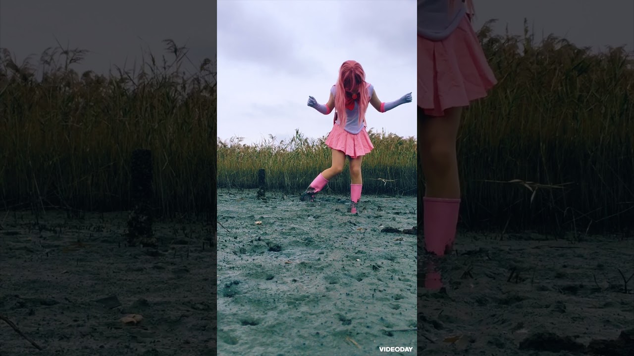 コスプレ+長靴で泥遊び39-1 cosplay rainboots mud 91 (でかチビムーン)