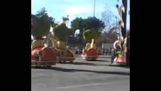 Pasadena Rose Parade Alien Float Takes Off!