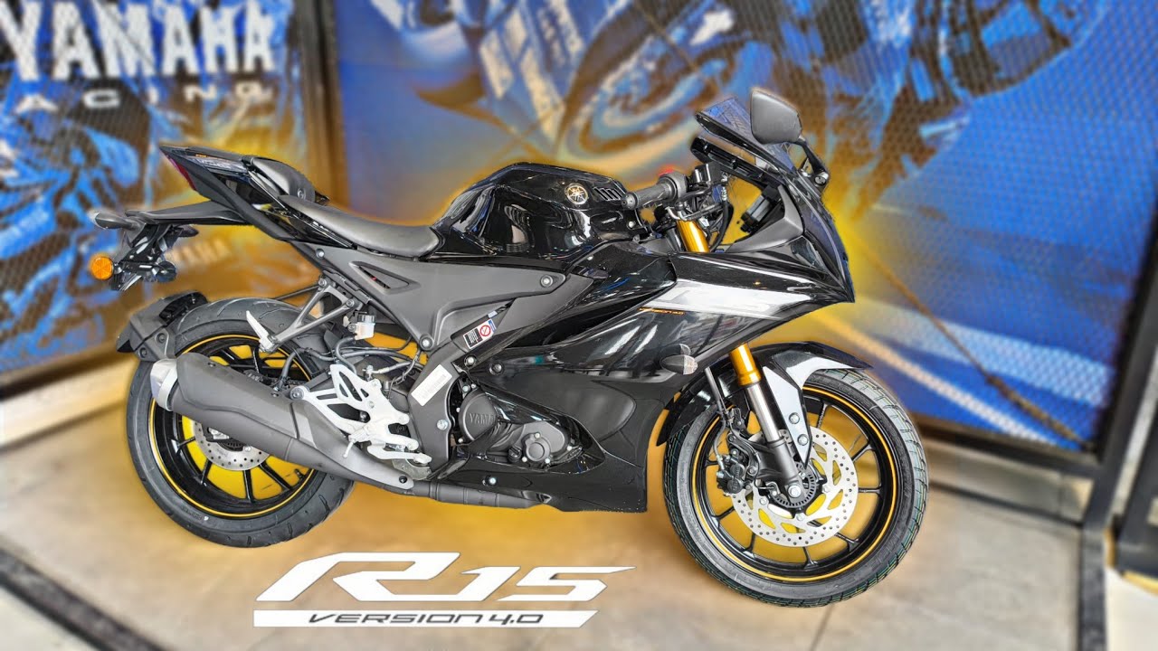 2025 New Updated Yamaha R15 V4 😍 | Yamaha R15 metallic black | New GST ...