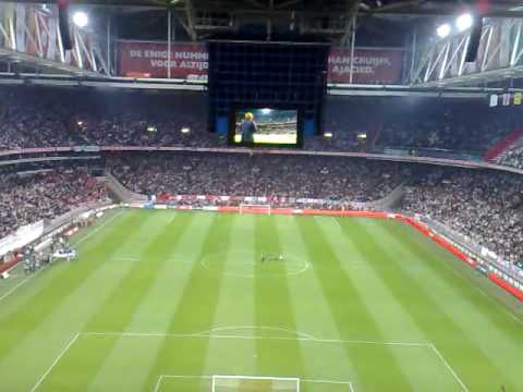 ajax - marseille ( andre rieu speelt voor wedstrijd)