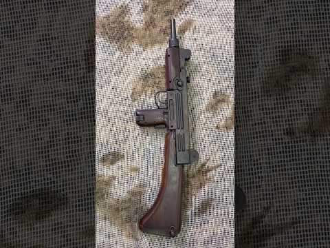 Old school or Tacticool UZI?