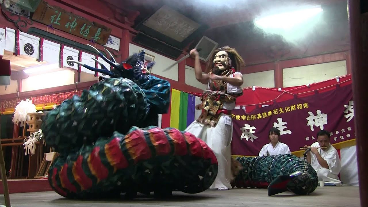 妻垣神社秋季大祭2015　麻生神楽社『大蛇退治』その２