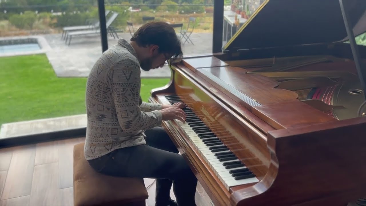 Natalia (Antonio Lauro) - Gabriel Chakarji