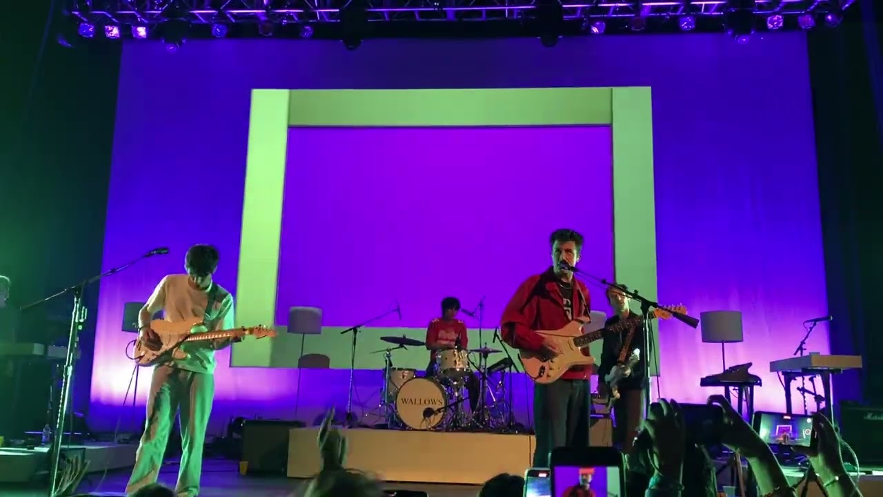 Wallows - Hard to Believe live - (Fox theater) - Pomona, California - 04/18/2022