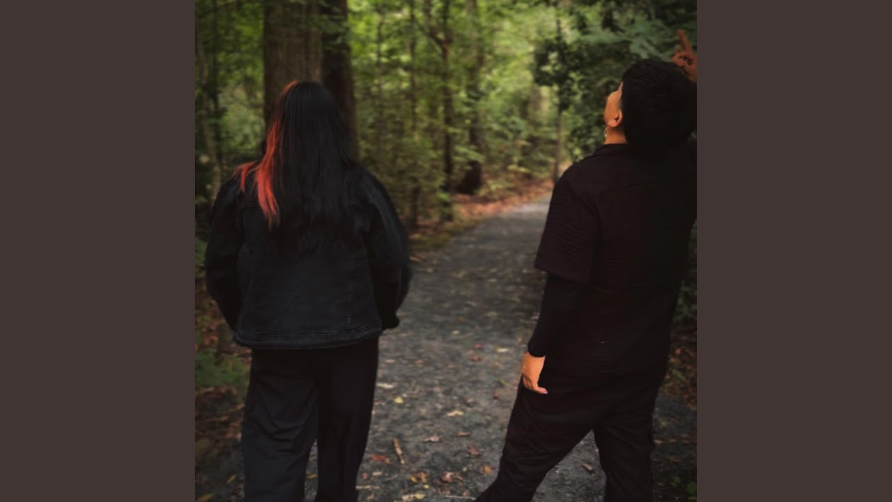 Navegando (feat. E.P) adlı videoyu YouTube'da izle Navegando (feat. E.P) adlı videoyu YouTube'da izle