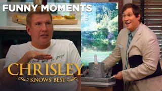 Todd And Julie Escape Annoying Timeshare Salesman | Chrisley Knows Best | USA Network