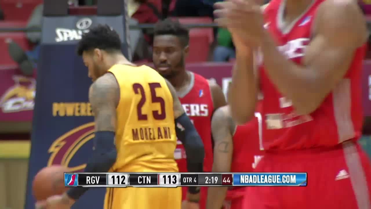 Highlights: Isaiah Taylor (24 points)  vs. the Charge, 3/12/2017