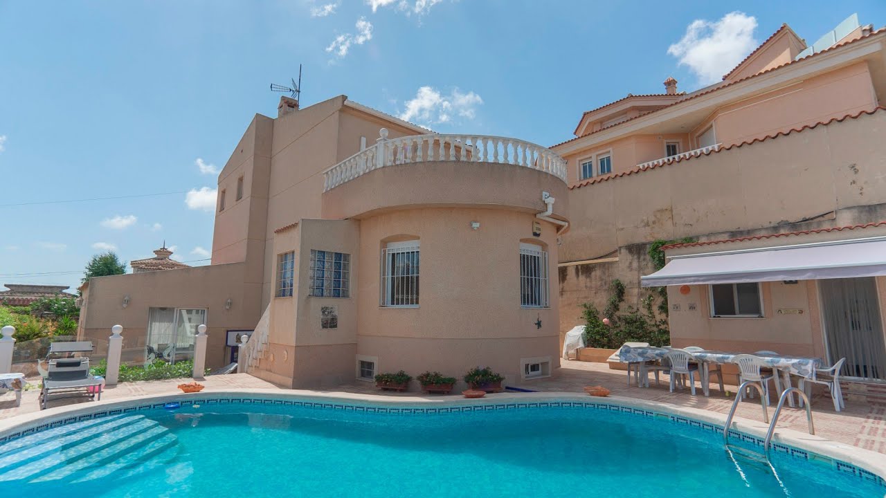 4 Bedroom 4 bathroom Detached villa with amazing views