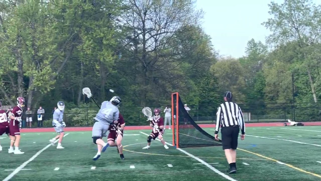 Doyle Curry scores with 2.5 seconds left in the first half for Chatham