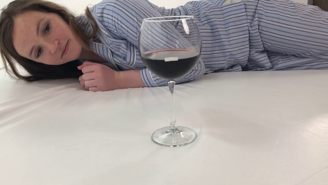 Zinus Green Tea Memory Foam Wine Test | Mattress Advisor