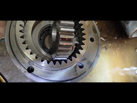 1005-005 V-drive Disassembled
