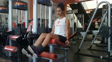 Extensão de Joelhos Sentado com Caneleira