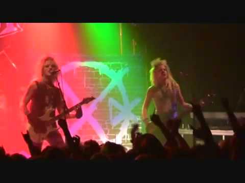 [03] Crashdiet Queen Obscene (69 shots) Live Klubben Stockholm .flv