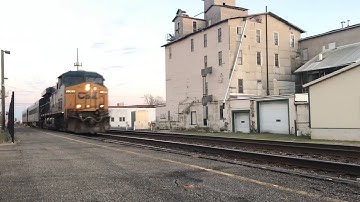 Rare CSX train through Nappanee Indiana (observation Cars)