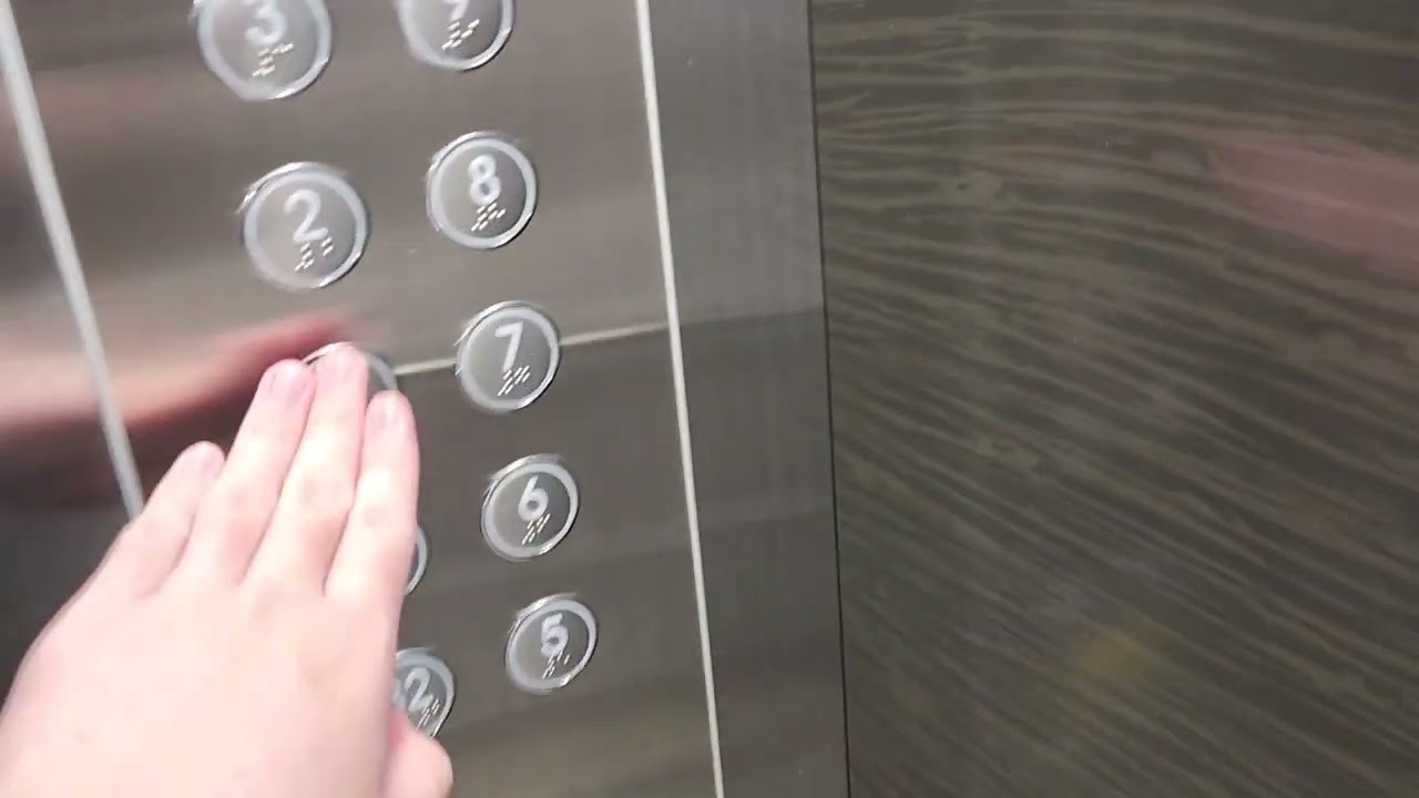 대구 동성로 동원빌딩 오른쪽호기 현대엘리베이터 탑사기(2025.06.17 촬영)