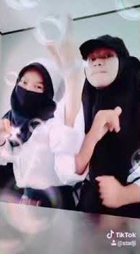 Lebih baik bailang, dari pada sakit hati.