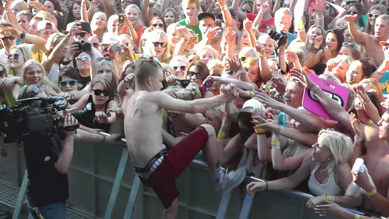 JVG FEAT RAAPPANA SUMMER UP LIVE 2012