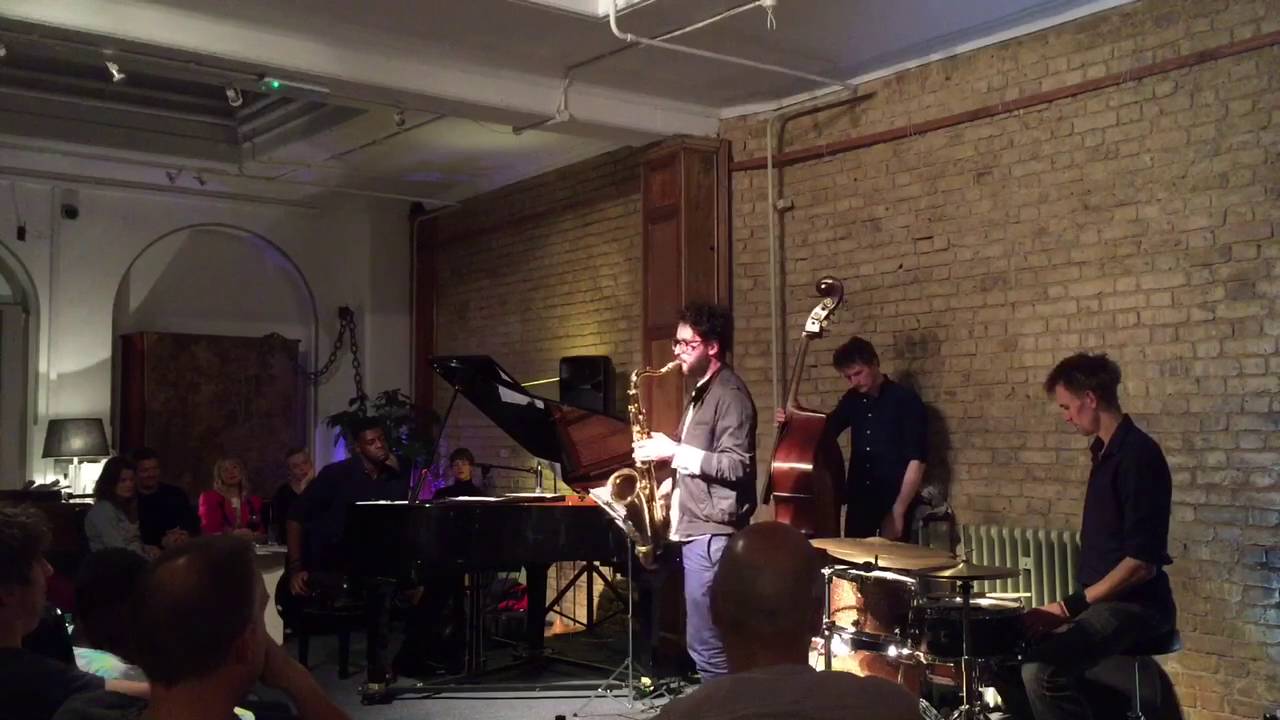 Krzysztof Urbanski with Ashley Henry Trio (Selmer Mark VI & Morgan Fry Mouthpiece)