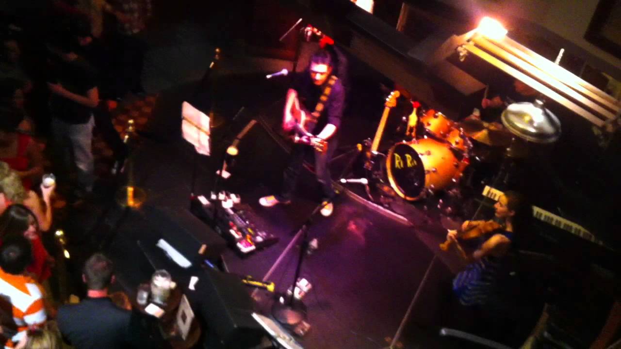 Sin É Rí-Ra - Wonderwall - Nine Fine Irishmen in NYNY