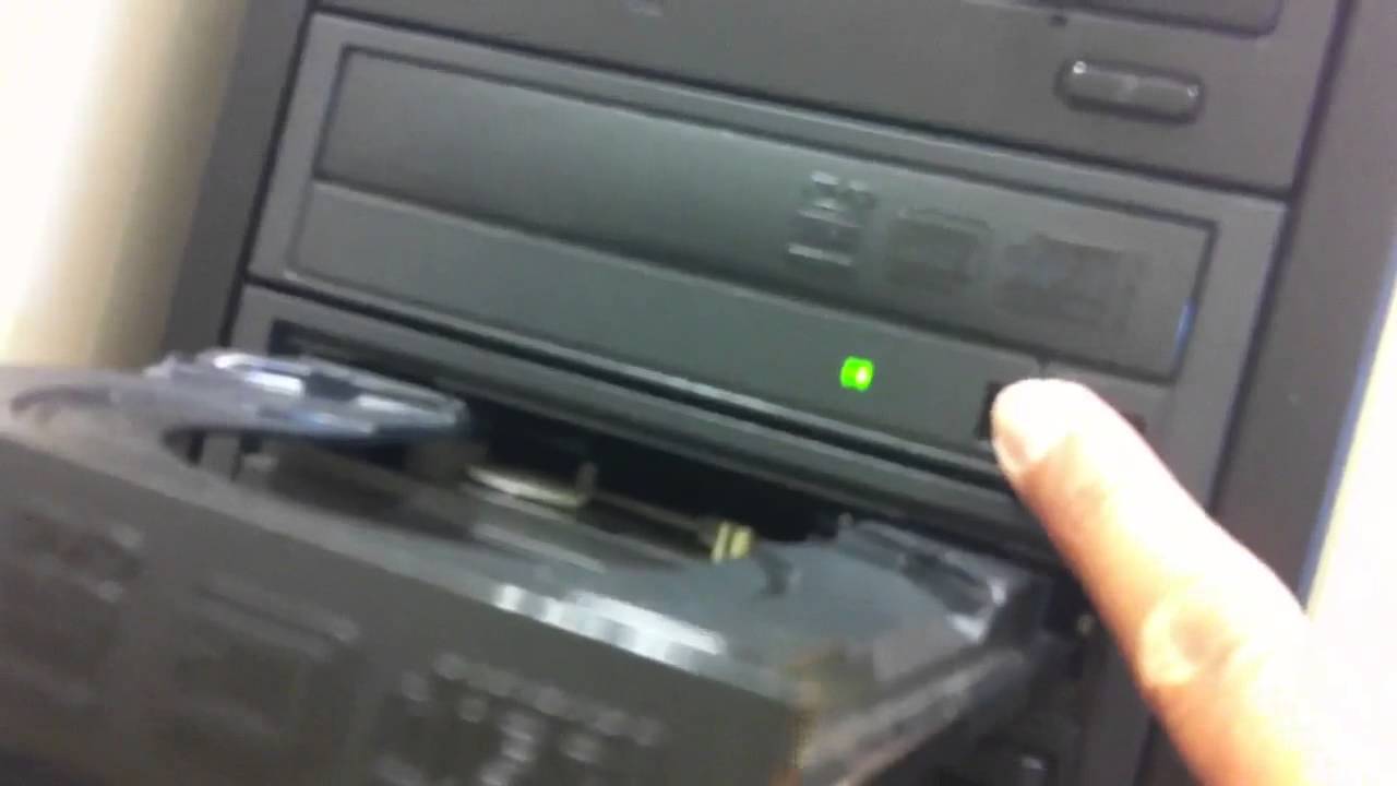 (未使用･未開封品)　Resiste [DVD + Copie digitale] qdkdu57 Zenith Portable DVD/CD Player DVP615 7 Inch Display Battery Pack