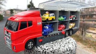 Find the Red Convoy Truck and Disney Cars, warp and store them!