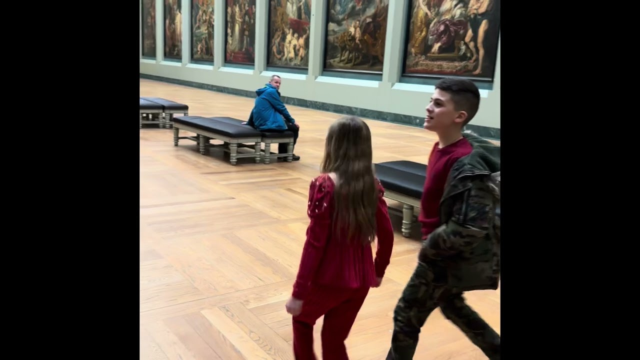 Abram & Aria Touring Louvre Museum 
