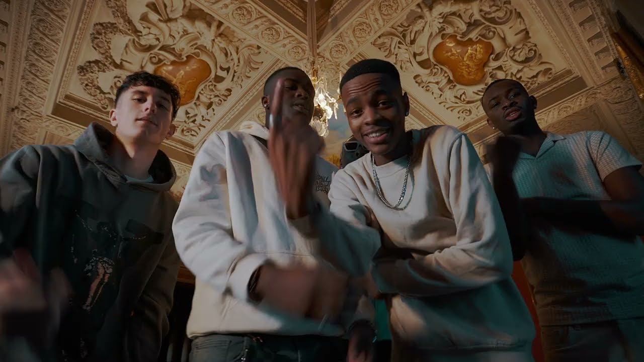 Watch JUNIIOR X LOUVI - Royalty (Musikvideo) on YouTube Watch JUNIIOR X LOUVI - Royalty (Musikvideo) on YouTube