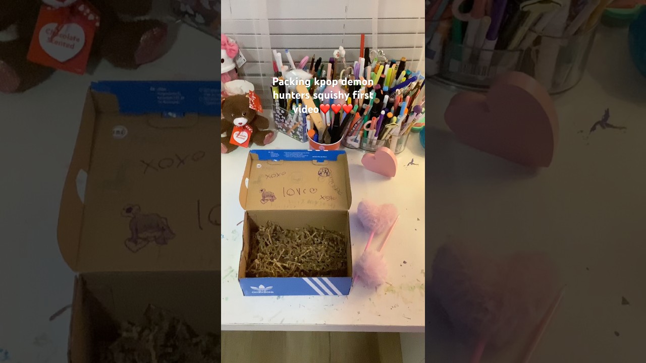 Ayla’s First Video | Packing KPop Demon Hunters Squishes Fake Order