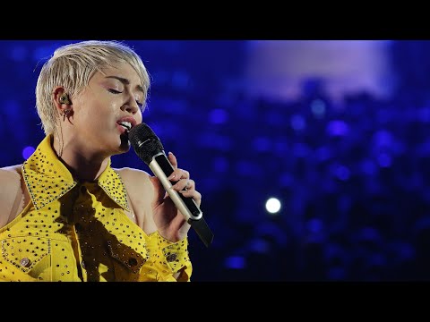 Miley Cyrus - Wild Horses (The Rolling Stones Cover)
