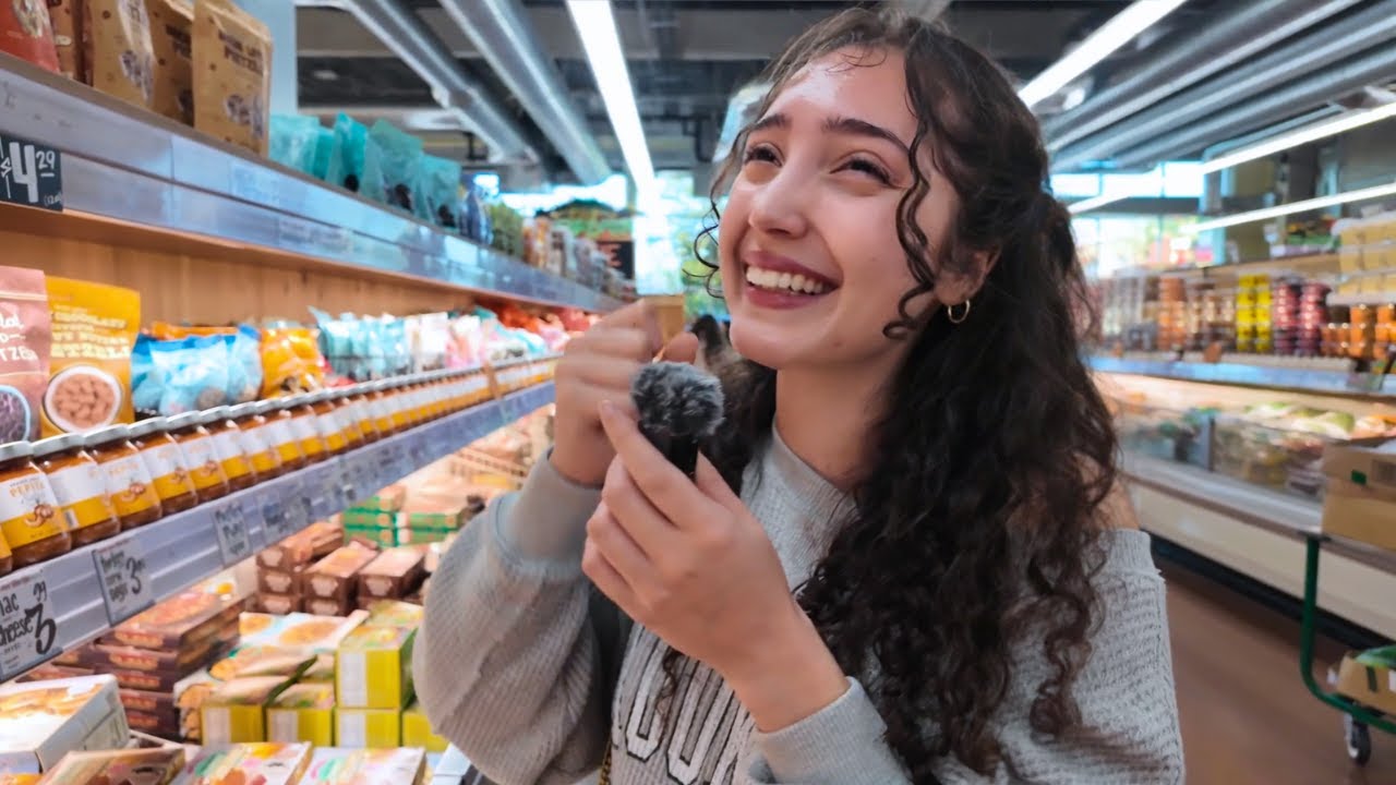 Я накурился и пошёл за продуктами.