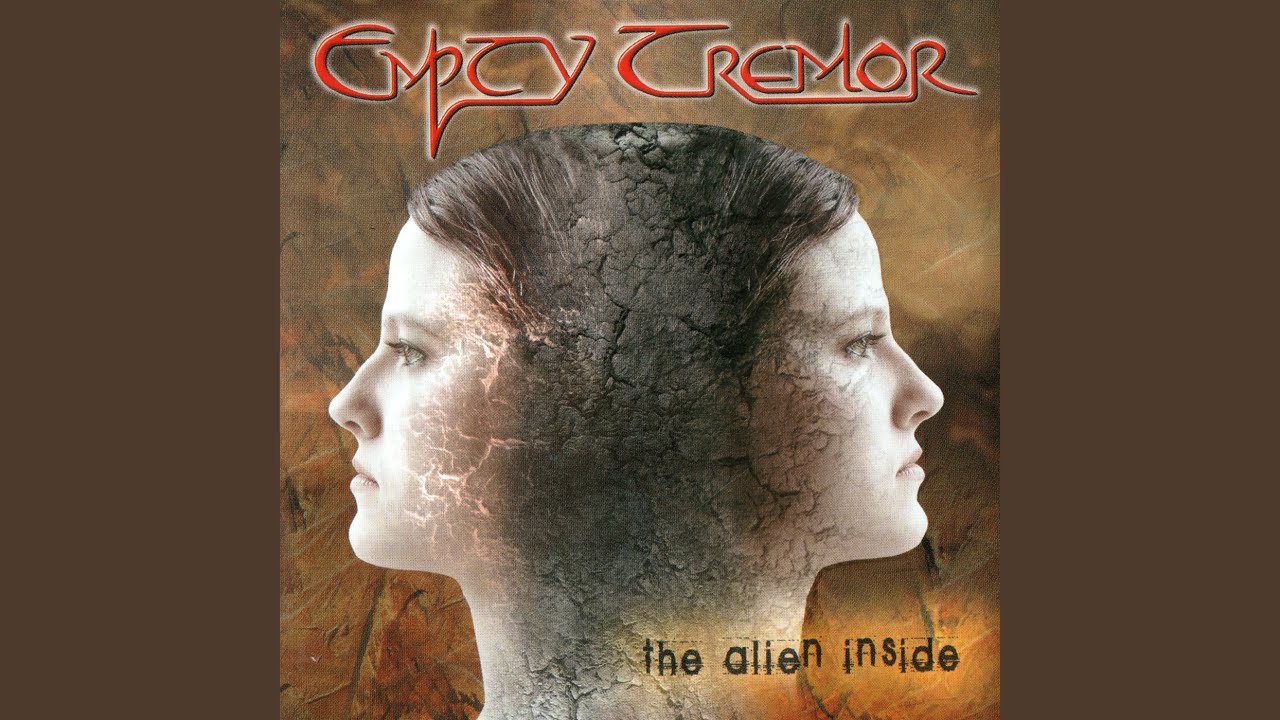 Guarda The Alien Outside su YouTube Guarda The Alien Outside su YouTube