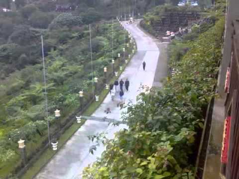 Villa Puncak Dekat Taman Safari Bogor | Hotel di puncak