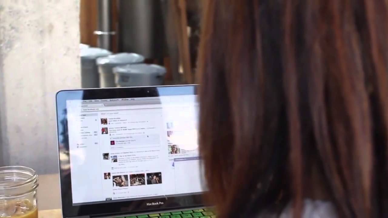 The New Facebook Interface (in Two Minutes)