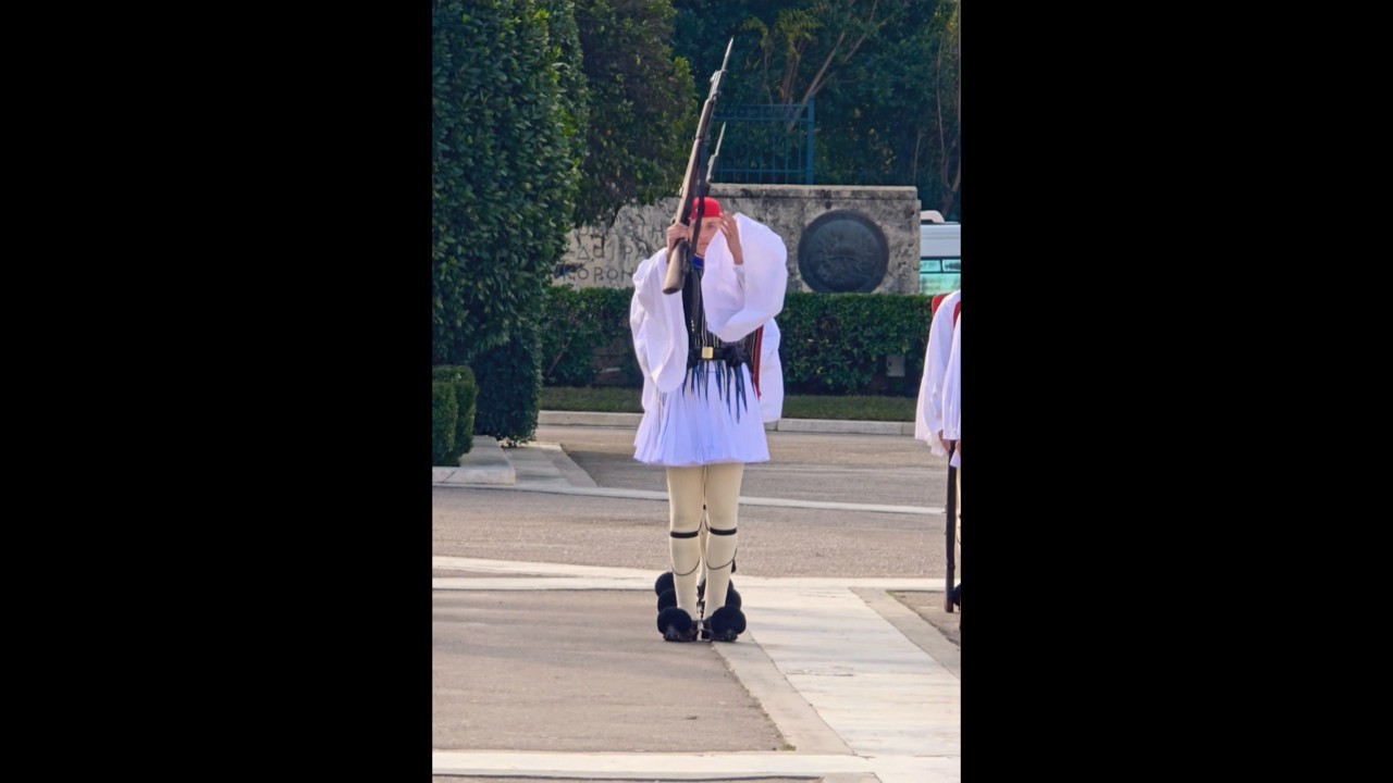 Ελληνική Φρουρά 🦾 💂‍♀️ Κυριακάτικη Παρέλαση 