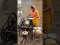 गांव की देसी मशीन से बनी रोटी! 😲🔥 | देखकर रह जाओगे हैरान#VillageLife #DesiJugaad #Rotime#KERAMJIVLOG