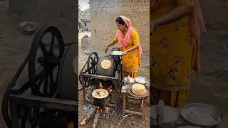गांव की देसी मशीन से बनी रोटी! 😲🔥 | देखकर रह जाओगे हैरान#VillageLife #DesiJugaad #Rotime#KERAMJIVLOG