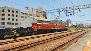 7202次 貨運列車 11:45 岡山准調 12:00 岡山調車完避 本務R112+R113+3*敞+2*蓬+5*空平+守+守 2024.8.5