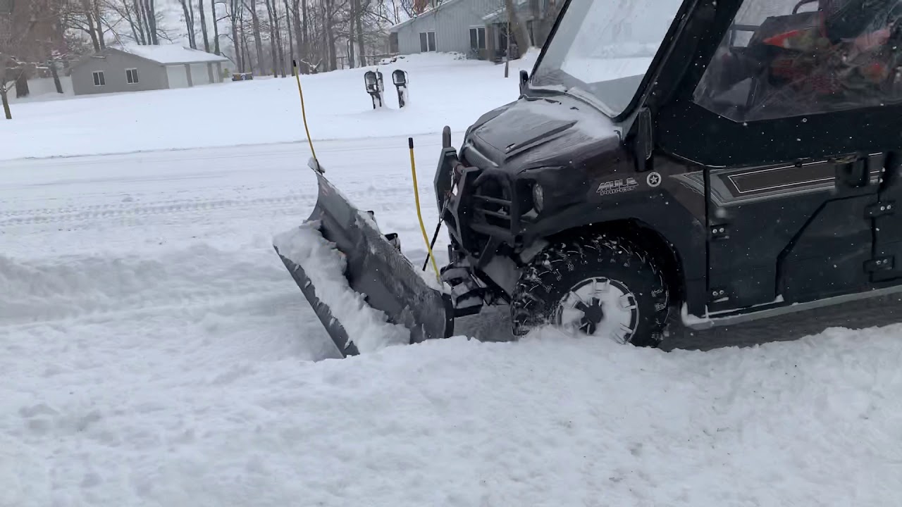 Wen Electric snow blower (snow caster) and Kawasaki Mule Pro Fxt snow plowing YouTube