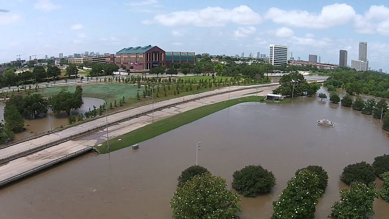 Drone footage of flooding in downtown Houston (2 of 2, May 26, 2015
