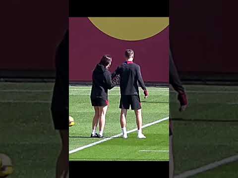 our physiotherapist❤ gavi Barcelona training اخصائياتنا مع جافي برشلونة تدريبات