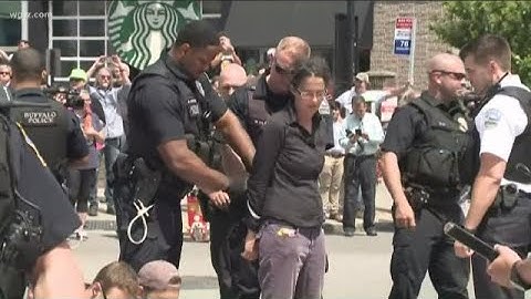 Protesters Arrested For Blocking Intersection