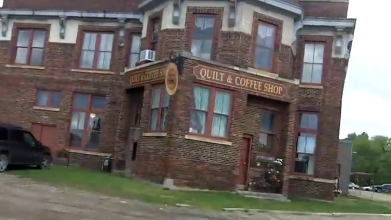 randall monstros sa Randall Minnesota and its just off U.S. Highway 10.