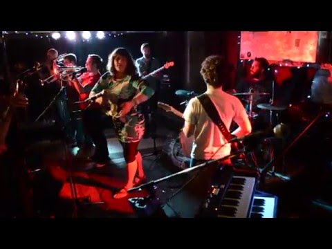 在 YouTube 上观看 Soulman/Kiss Medley- The Solutions - Sam & Dave/Prince Cover 在 YouTube 上观看 Soulman/Kiss Medley- The Solutions - Sam & Dave/Prince Cover