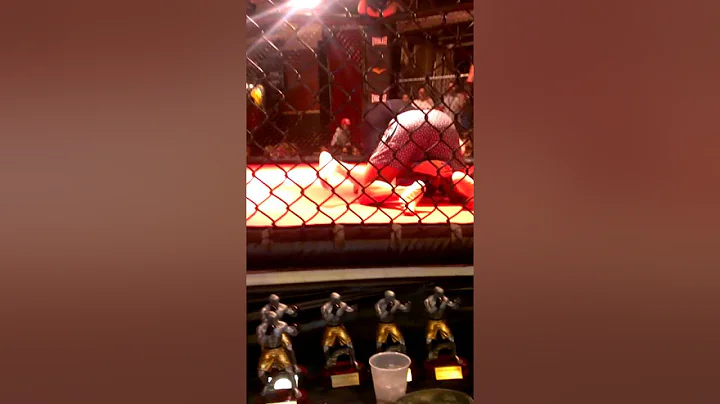 Chris Johnson vs Michael criddle