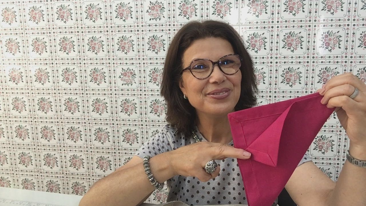مناديل الطاولة , تقنية مميزة لخياطة الزاوية/Serviettes de table, la couture en onglet.
