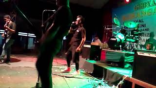 Berakitrakit cover By Dewandaru Rock Band  In Karangawen