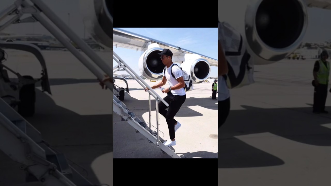 Ronaldo in his private jet 