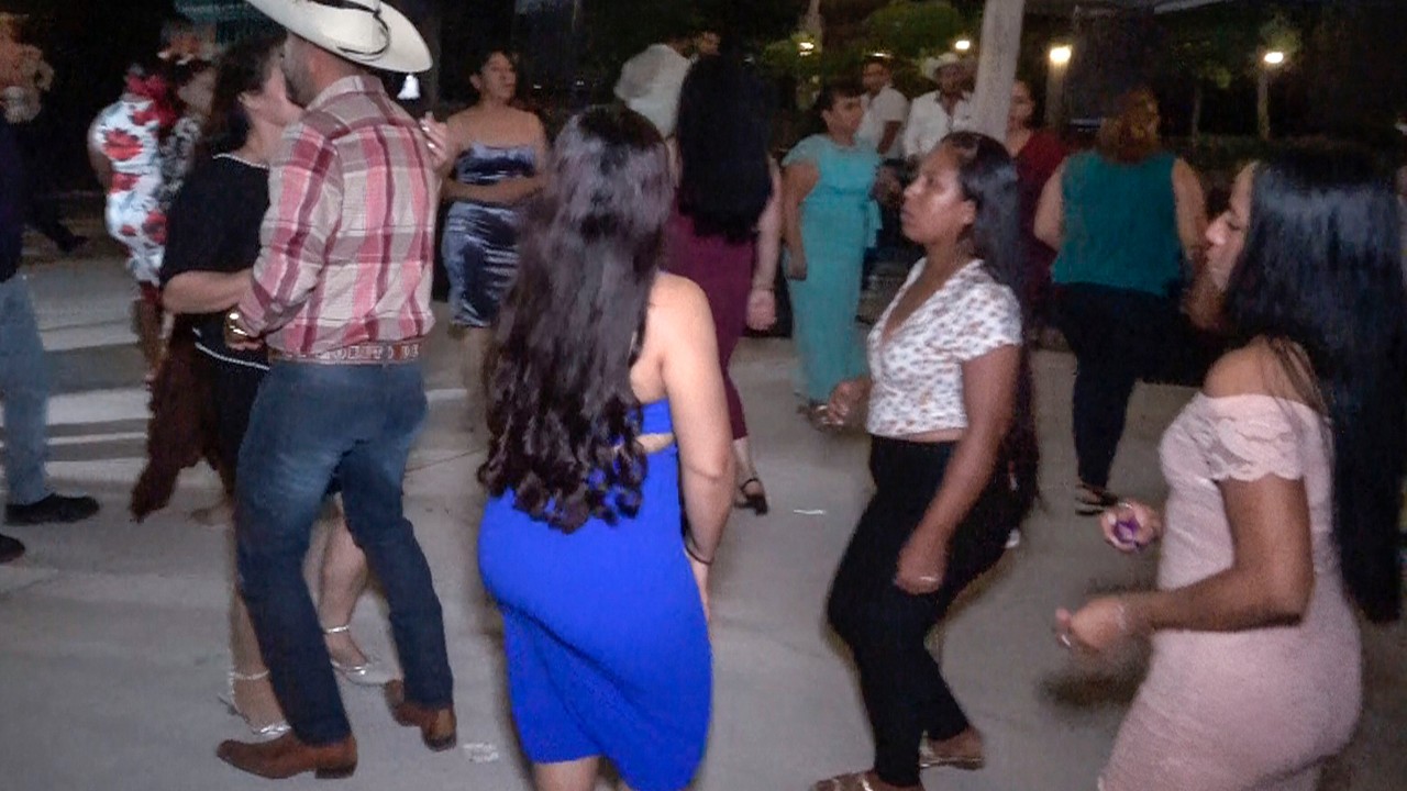 Bilazo Se Vivio En Los Cumpleaños el Sr. *J. David y De La Sra. Floriberta* Ixtapilla Gro. #6