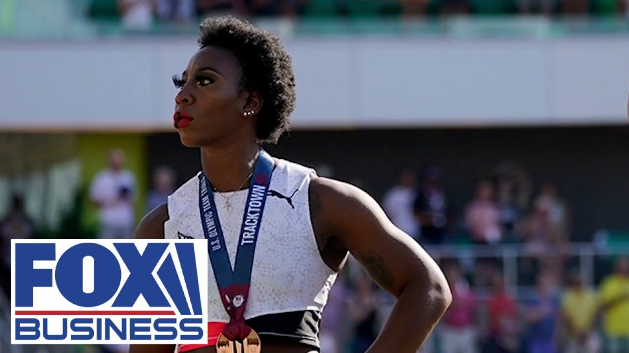 US Olympian defends turning back on flag during medal ceremony