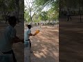 Cricket ke kuchh pal (It is a bowled)